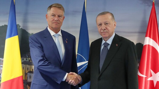 Erdoğan Romanyalı mevkidaşıyla görüştü: Gündemde NATO genel sekreterliği var
