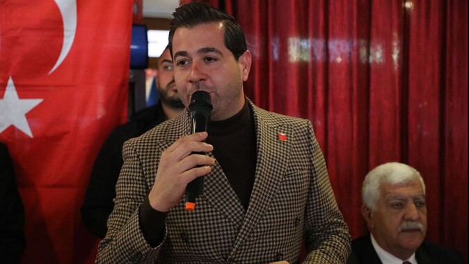 &#039;Kazanamazsak istifa ederim&#039; demişti, sözünü tuttu: CHP Hatay İl Başkanı Hakan Tiryaki partisinden ayrıldı