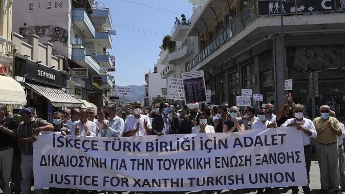 Yunanistan Türk okullarını kapatmaya çalışıyor! Batı Trakya Türklerinden Atina&#039;ya Lozan hatırlatması