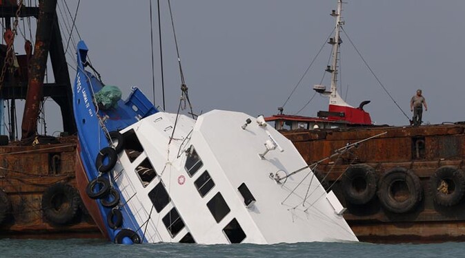 Hong Kong&#039;da gemi kazası: 36 ölü, 100 yaralı