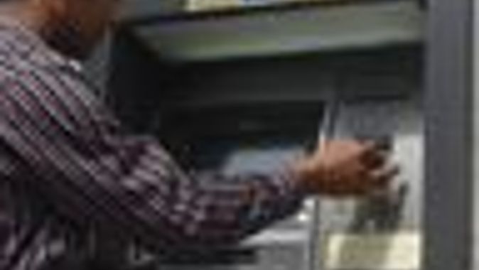 ATM&#039;den para çekerken dikkat