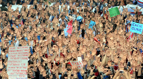Trabzonsporlular&#039;dan dev protesto