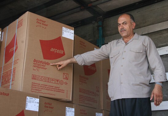 Suriyeli sığınmacılara buzdolabı dağıtıldı