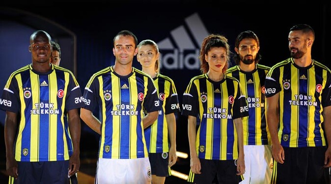 İşte Fenerbahçe&#039;nin yeni sezon formaları 