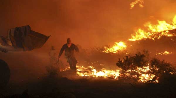 Sakız Adası 3 gündür yanıyor