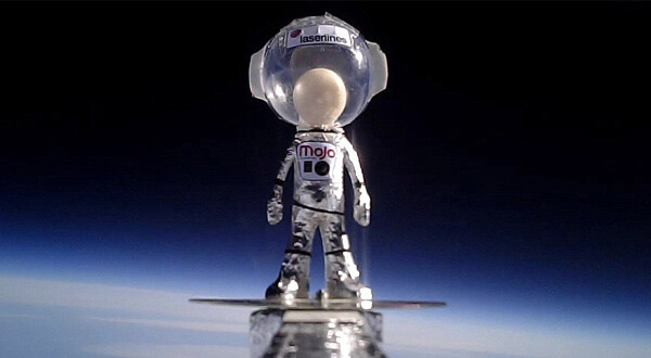 Minyatür astronot Mojoman