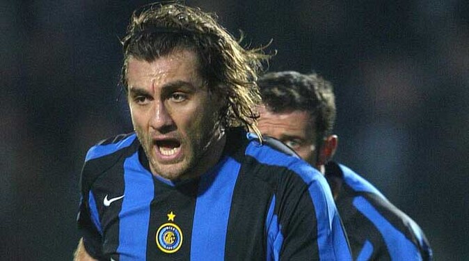 Vieri, eski kulübü Inter&#039;i mahkum ettirdi