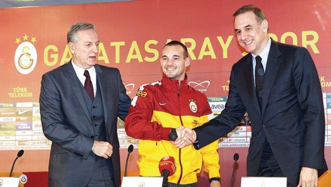 Sneijder resmi imzayı attı