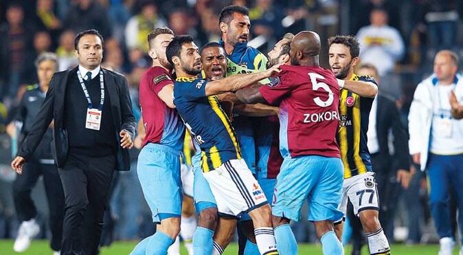 Fenerbahçe&#039;ye para cezası Hacıosmanoğlu&#039;na 30 gün