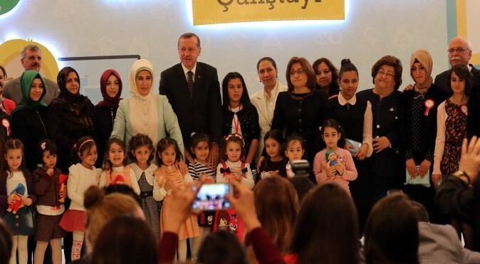 Başbakan Erdoğan&#039;a çiçek sürprizi