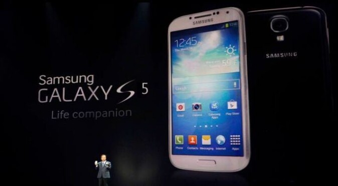 Samsung&#039;dan bomba Galaxy S5 geliyor