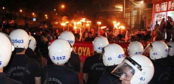Şanlıurfa&#039;da BDP yürüyüşüne polis engeli