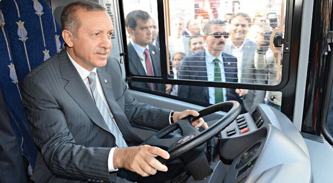 Erdoğan, &#039;Trafiği sıkıntısı geçici çözeceğiz&#039;