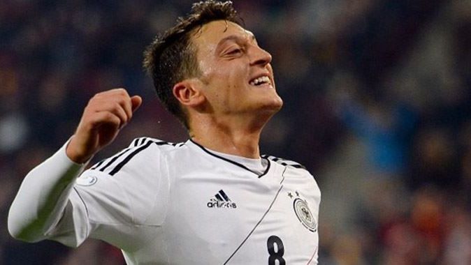 Almanya, Mesut Özil ile coştu