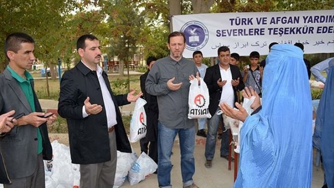 Türk&#039;ün yardım eli onbinlerce yoksulun  yüzünü güldürdü