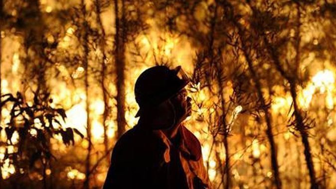 Avustralya&#039;da yangınlar sıcaklar ile arttı