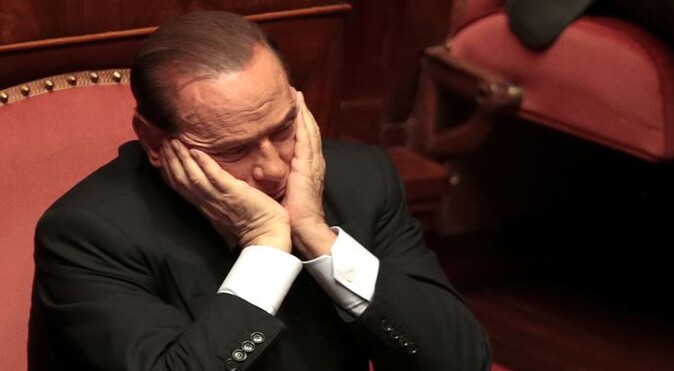 Berlusconi iki yıl yok