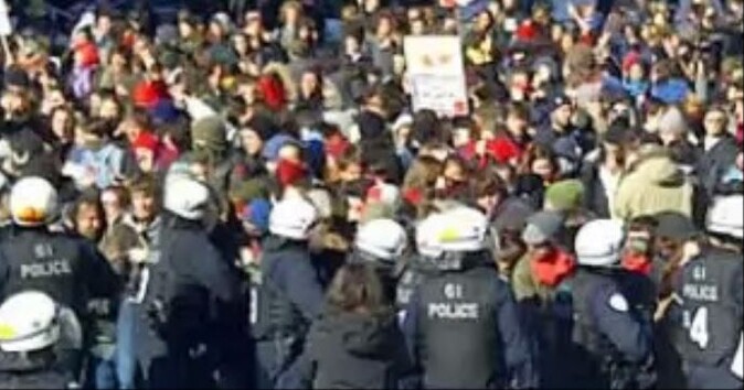 Kanada&#039;da kayagazı protestoları devam ediyor