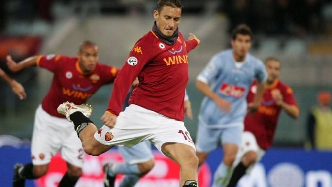 Roma&#039;da Totti 2 ay yok