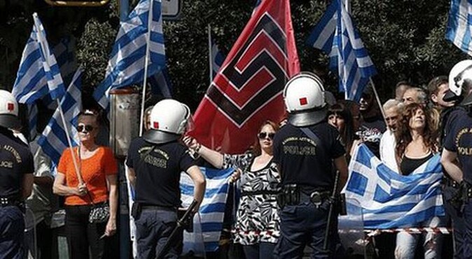 Yunanistan Golden Dawn partisine bir darbe daha