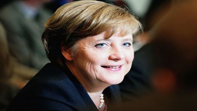 ABD Merkel&#039;i dinledi mi