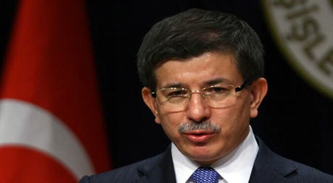 Ahmet Davutoğlu&#039;ndan telefon diplomasisi