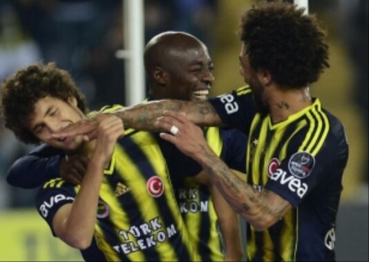 Fenerbahçe&#039;yi orta saha sırtlıyor