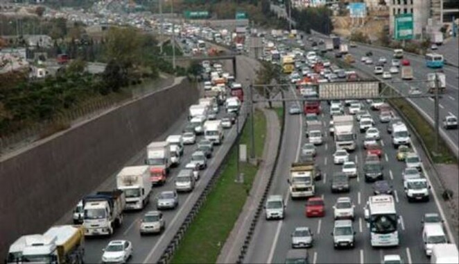 29 Ekim provası İstanbul&#039;da trafiği kilitledi