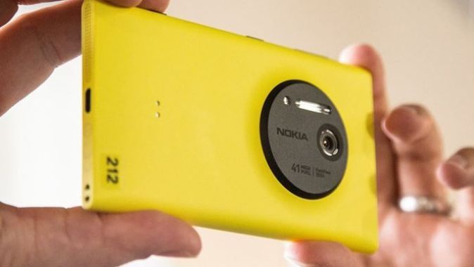 İşte Nokia Lumia 1020&#039;nin tüm özellikleri ve fiyatı