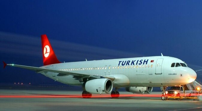 Havada panik, THY  Toronto-İstanbul uçağı acil iniş yaptı