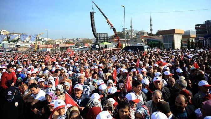 Marmaray doldu taştı, vatandaşlar akın ediyor