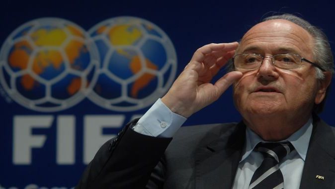 FIFA Başkanı Blatter Ronaldo&#039;dan özür diledi