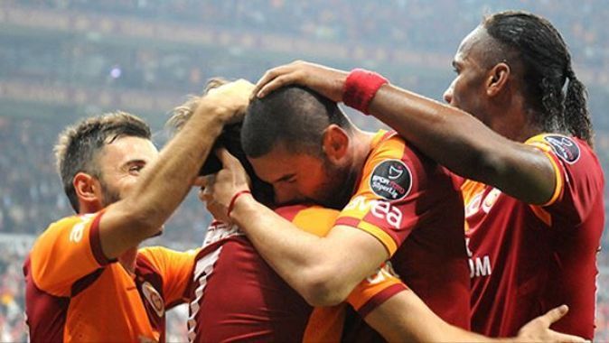 Galatasaray 4&#039;te 4 yaptı, galibiyet serisini bozmadı