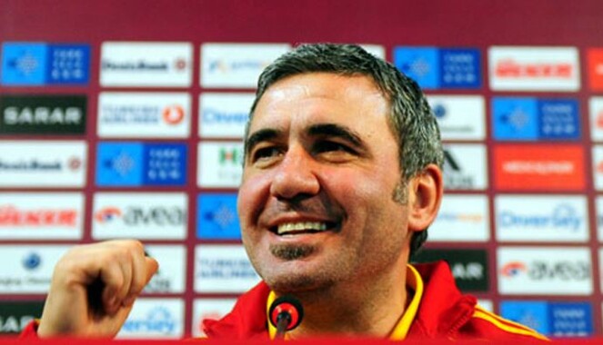 Galatasaray&#039;ın efsanesi Hagi yuvaya dönüyor