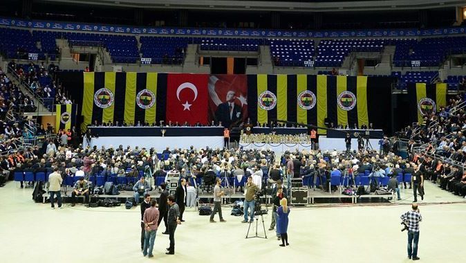 Fenerbahçe&#039;de yönetim ibra edildi