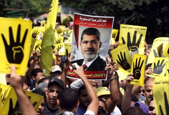 Mursi 4 ay sonra göz önüne çıkıyor