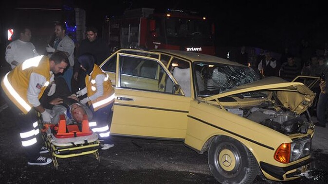 AK Partili vekilin akrabaları trafik kazası geçirdi