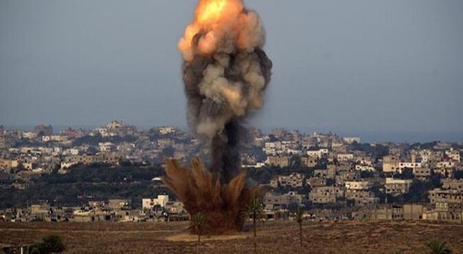 İsrail Esad&#039;ın silah deposunu vurdu