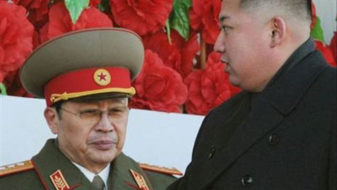 Kuzey Kore lideri Kim, eniştesini idam ettirdi