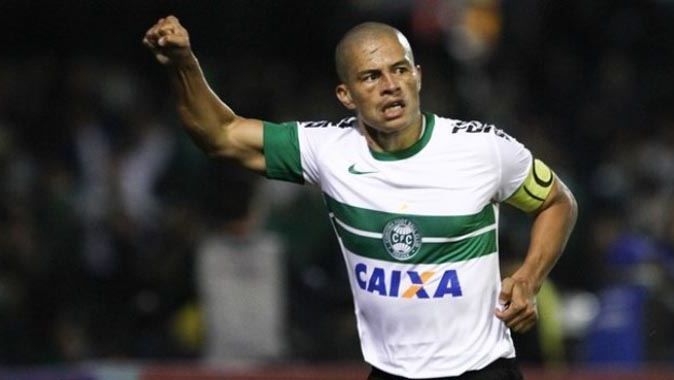 Coritiba&#039;da Alex de Souza seferberliği