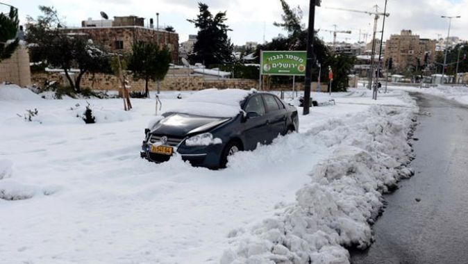 Kudüs&#039;te son 30 yılın en ağır kışı yaşanıyor