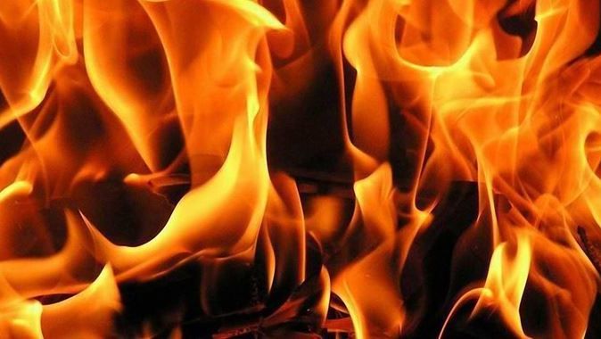Malatya&#039;daki kuru yemiş dükkanında yangın