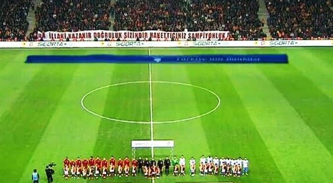 Arena&#039;da Fenerbahçelileri çıldırtan pankart
