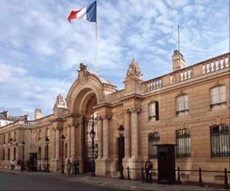Fransa&#039;da Cumhurbaşkanlığı Sarayı&#039;na saldırı