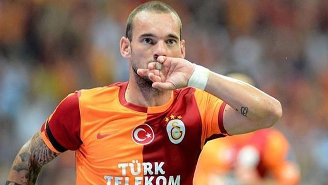 Sneijder&#039;den transfer açıklaması