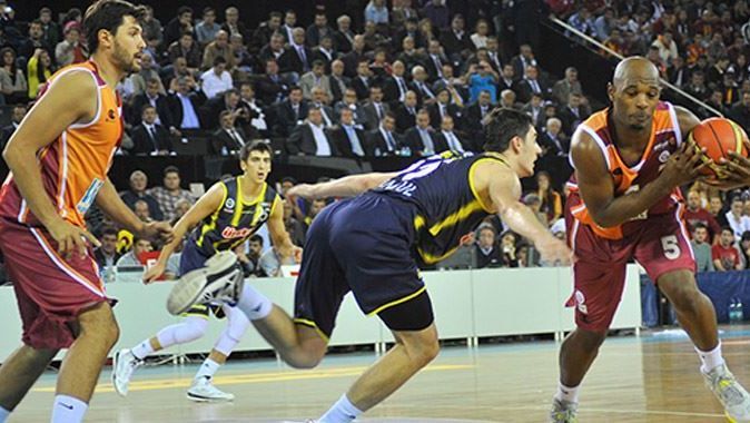 Potada derbi heyecanı, Galatasaray Fenerbahçe