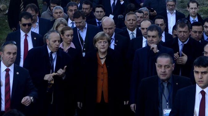 Angela Merkel, Nevşehir&#039;den ayrıldı