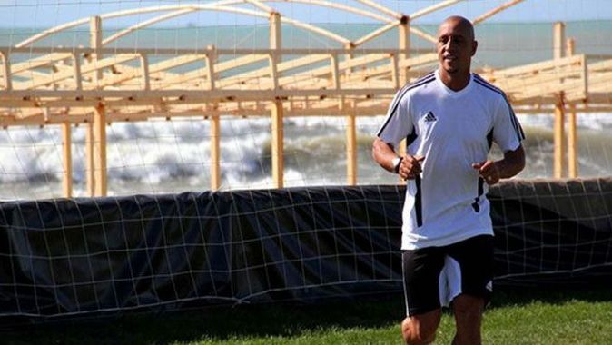 Sivasspor&#039;da Roberto Carlos pazartesi günü netleşecek