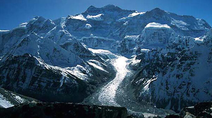 Nepal&#039;de 5 dağcı kayboldu