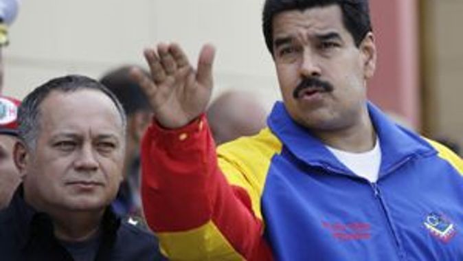 Venezüela&#039;da Maduro resmen Devlet Başkanı
